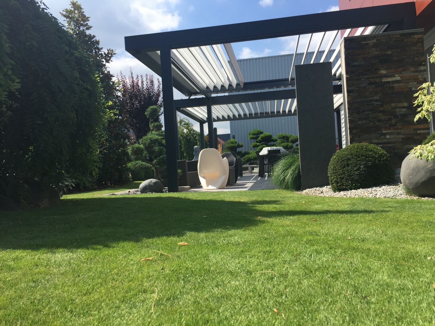 Pergola bioclimatique aluminium